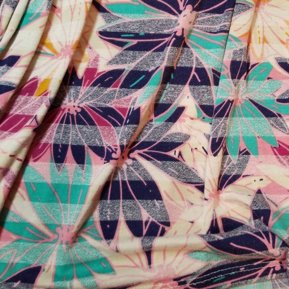 LuLaRoe Irma Tunic